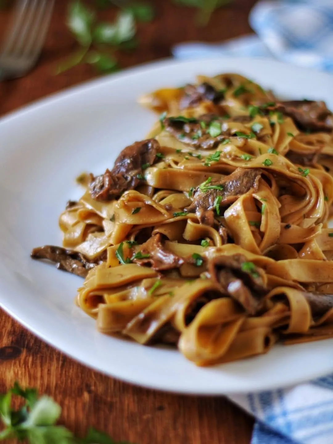 탈리아텔레 아이 풍기 포르치니